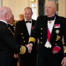 9. mai: Kong Harald er til stede når Sjøforsvaret markerer sitt 200-årsjubileum med en gallamidag i Oslo Militære Samfund. Foto: Torgeir Haugaard, Sjøforsvaret.